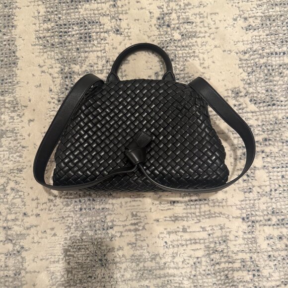 Bottega Veneta Handbags - Bottega Veneta Intrecciato Top Handle Bag Black Pristine Condition